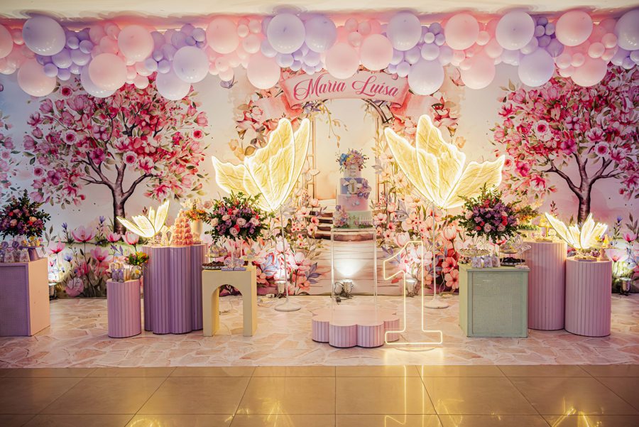 Decoração infantil colorida criada pela FestDesign